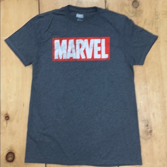 Marvel Other - Men's Marvel graphic Tee, gray, Small